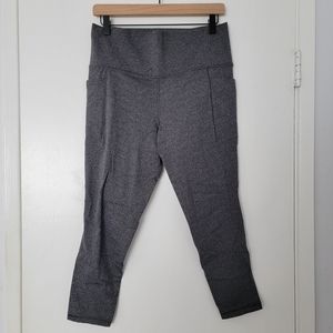 ATHLETA salutation stash pocket 7/8
